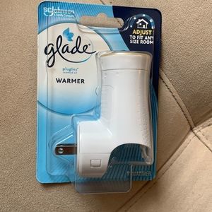 NWT! Glade PlugIns warmer